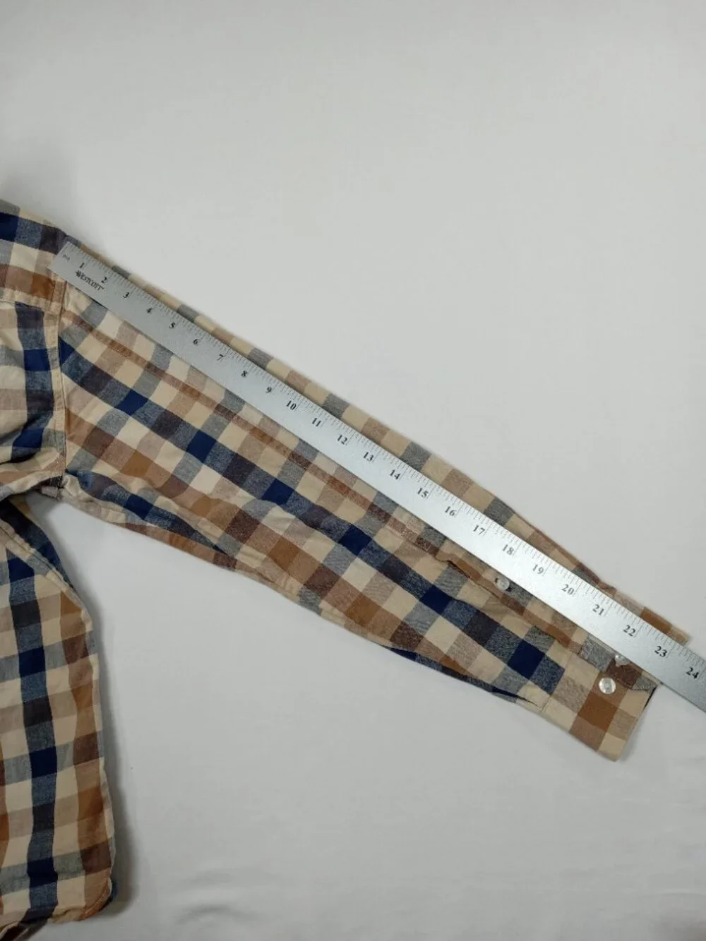 LL Bean Mens Medium Regular Plaid Button Down Shirt Traditional Fit Brown Blue